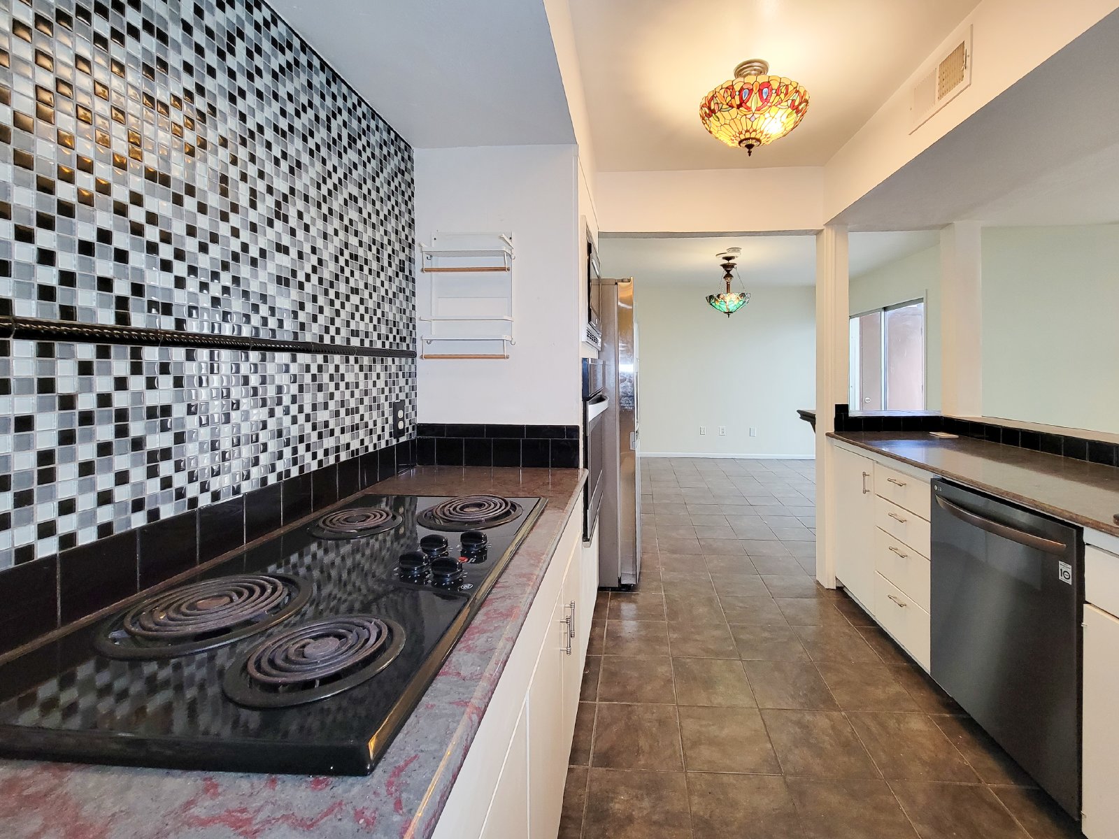 3 Bed Townhome for Rent in Houston TX 77098 – Upper Kirby property image