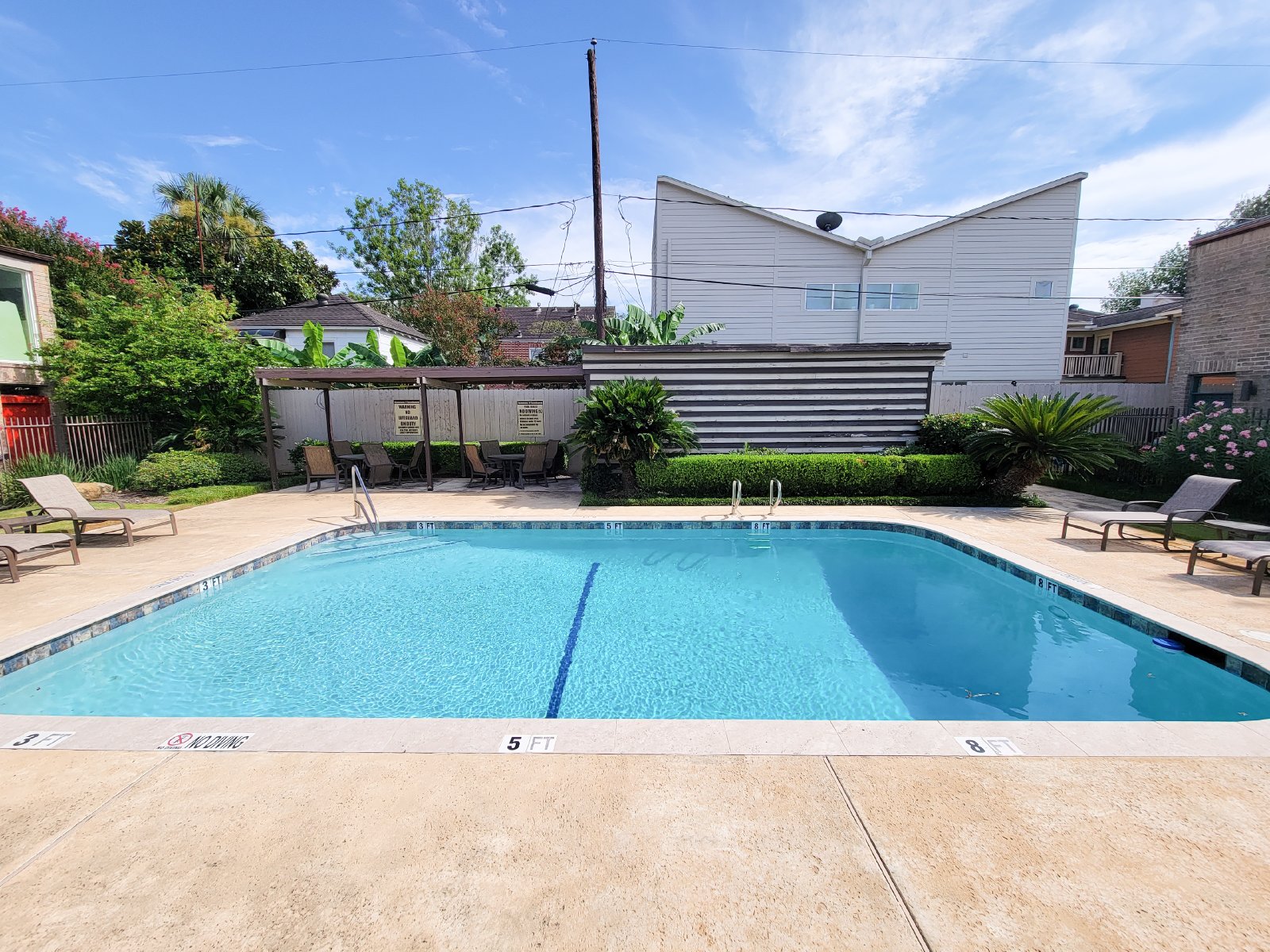 3 Bed Townhome for Rent in Houston TX 77098 – Upper Kirby property image