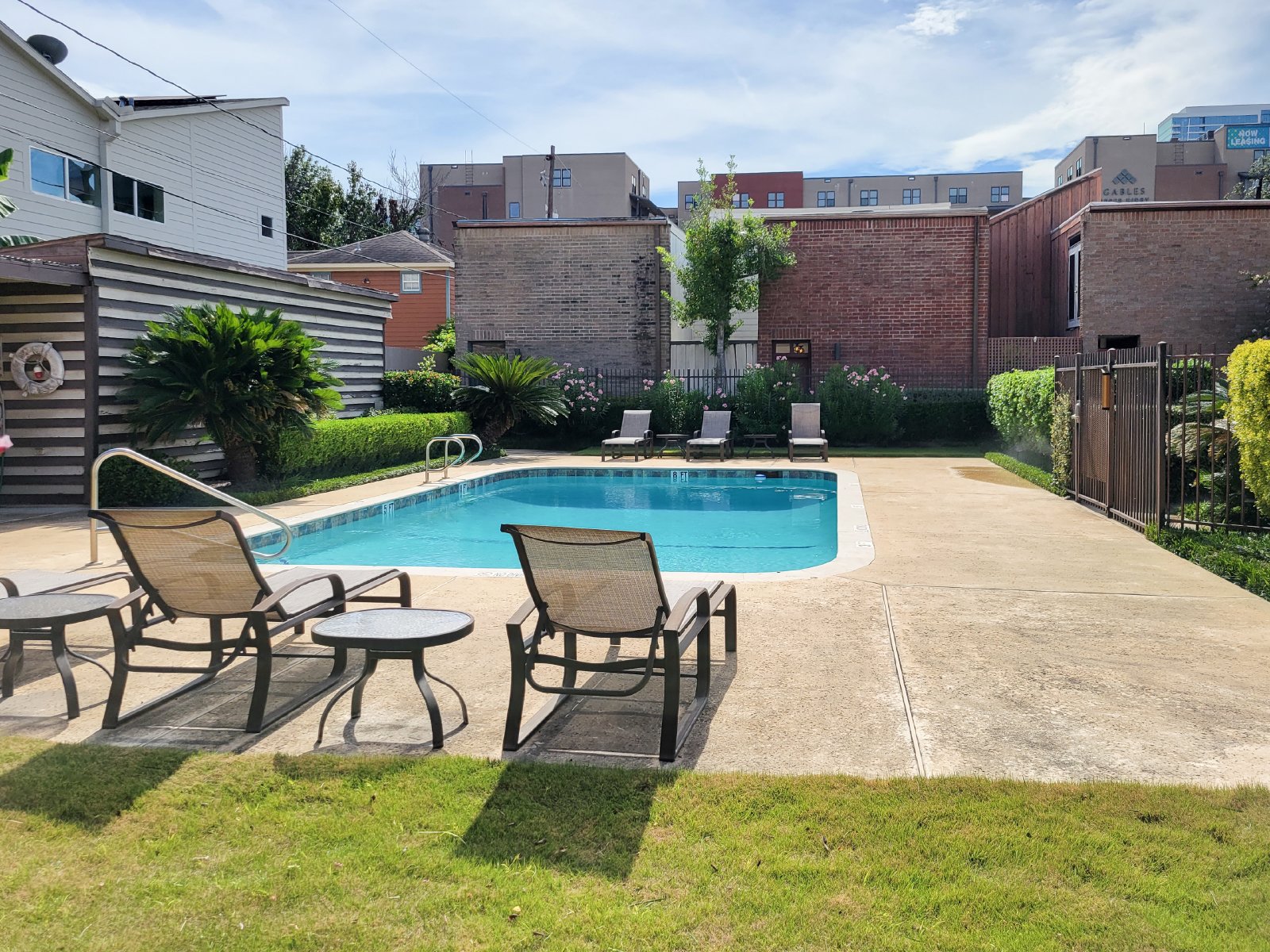 3 Bed Townhome for Rent in Houston TX 77098 – Upper Kirby property image