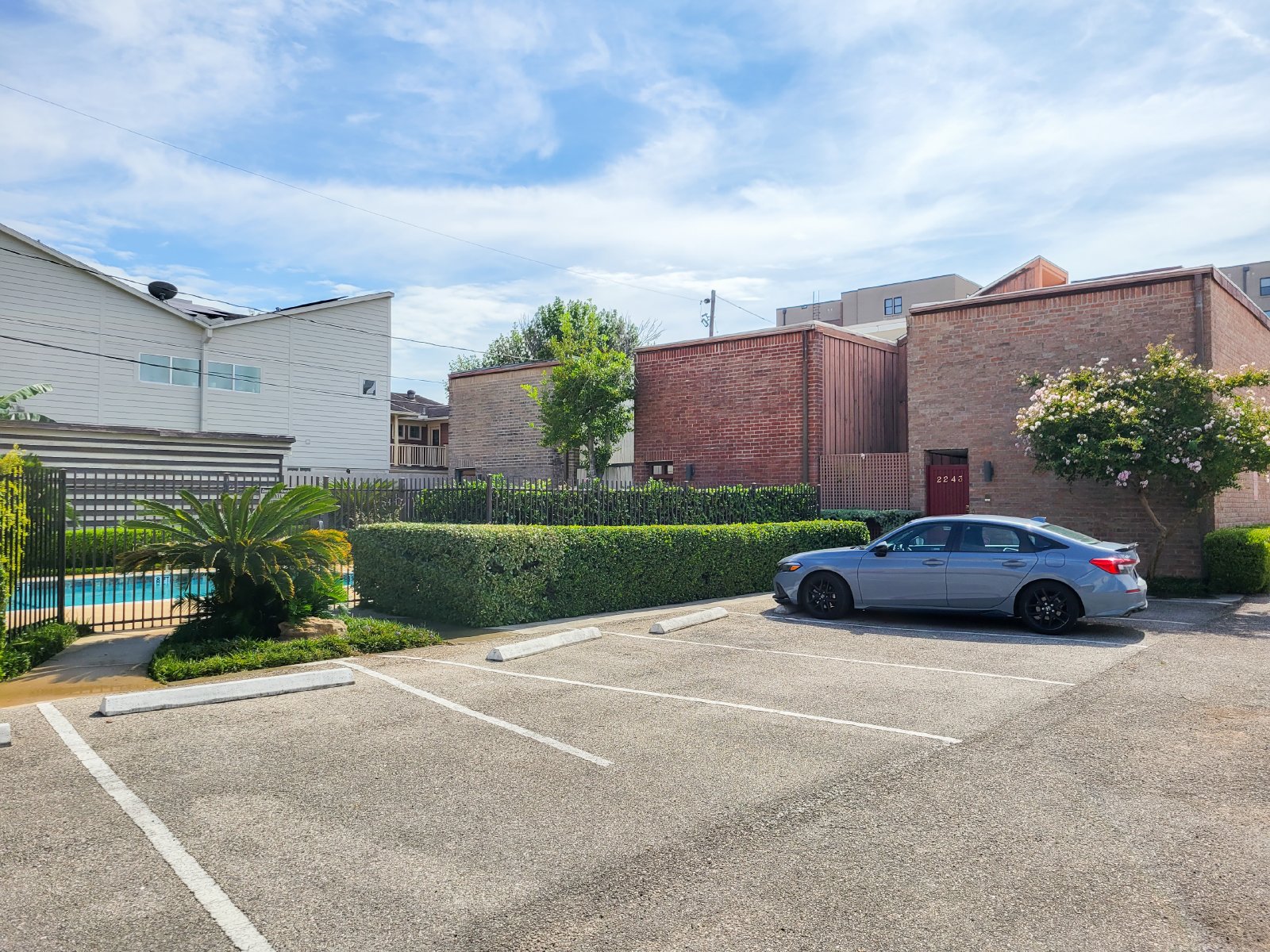 3 Bed Townhome for Rent in Houston TX 77098 – Upper Kirby property image