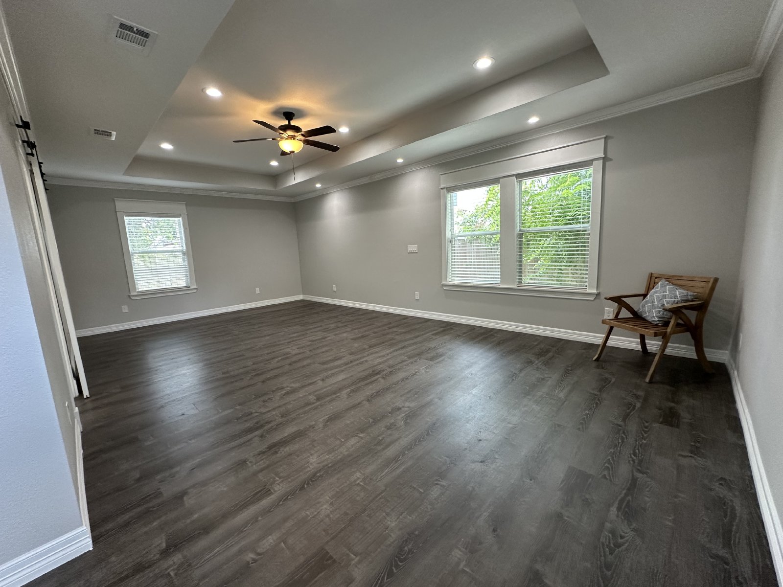 3 Bed Craftsman Bungalow for Rent in Houston TX 77009 – Brooke Smith property image