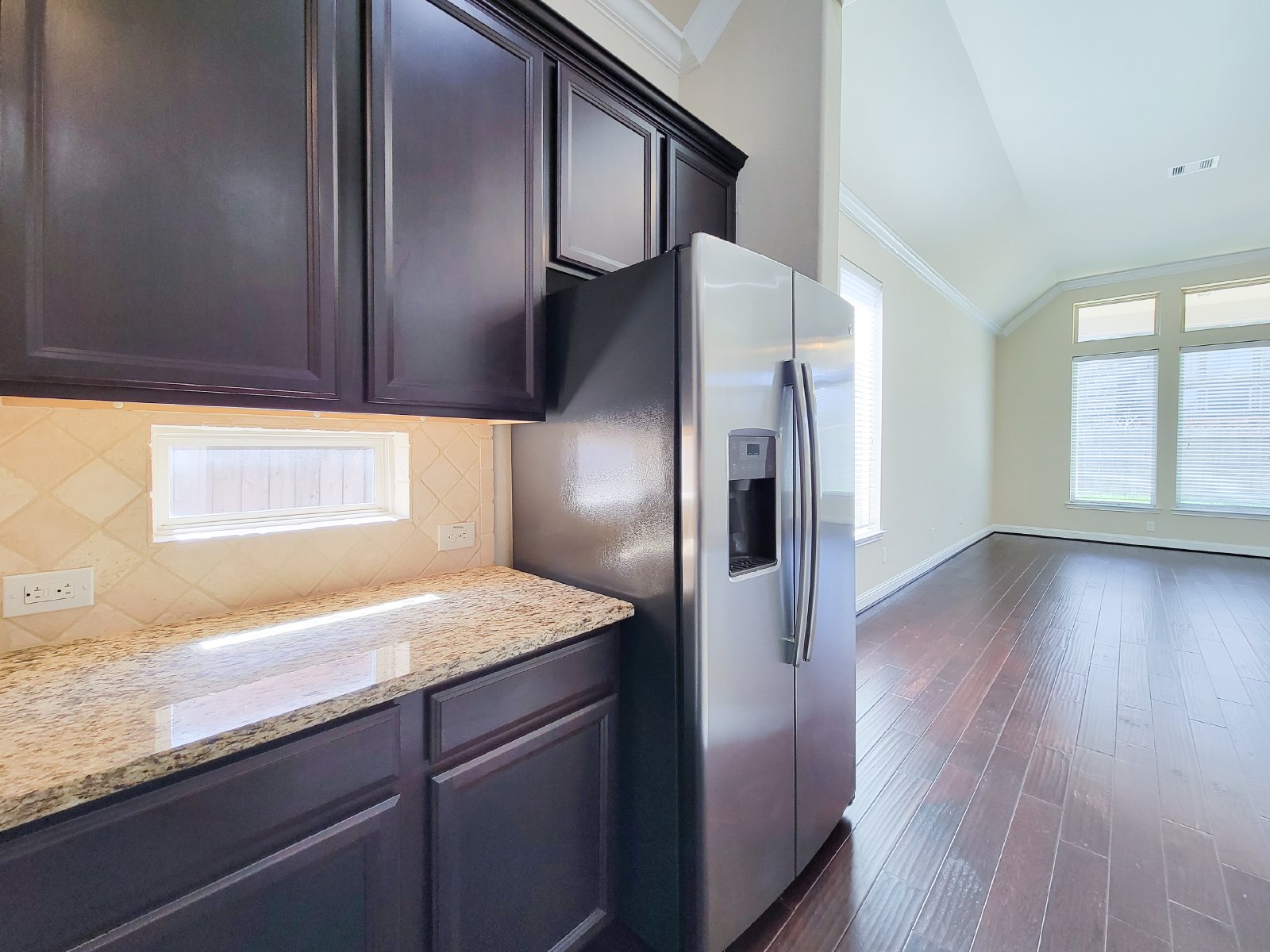 3 Bed Single-Family Home for Rent in Fulshear TX 77441 – Churchill Farms Sec 9 property image