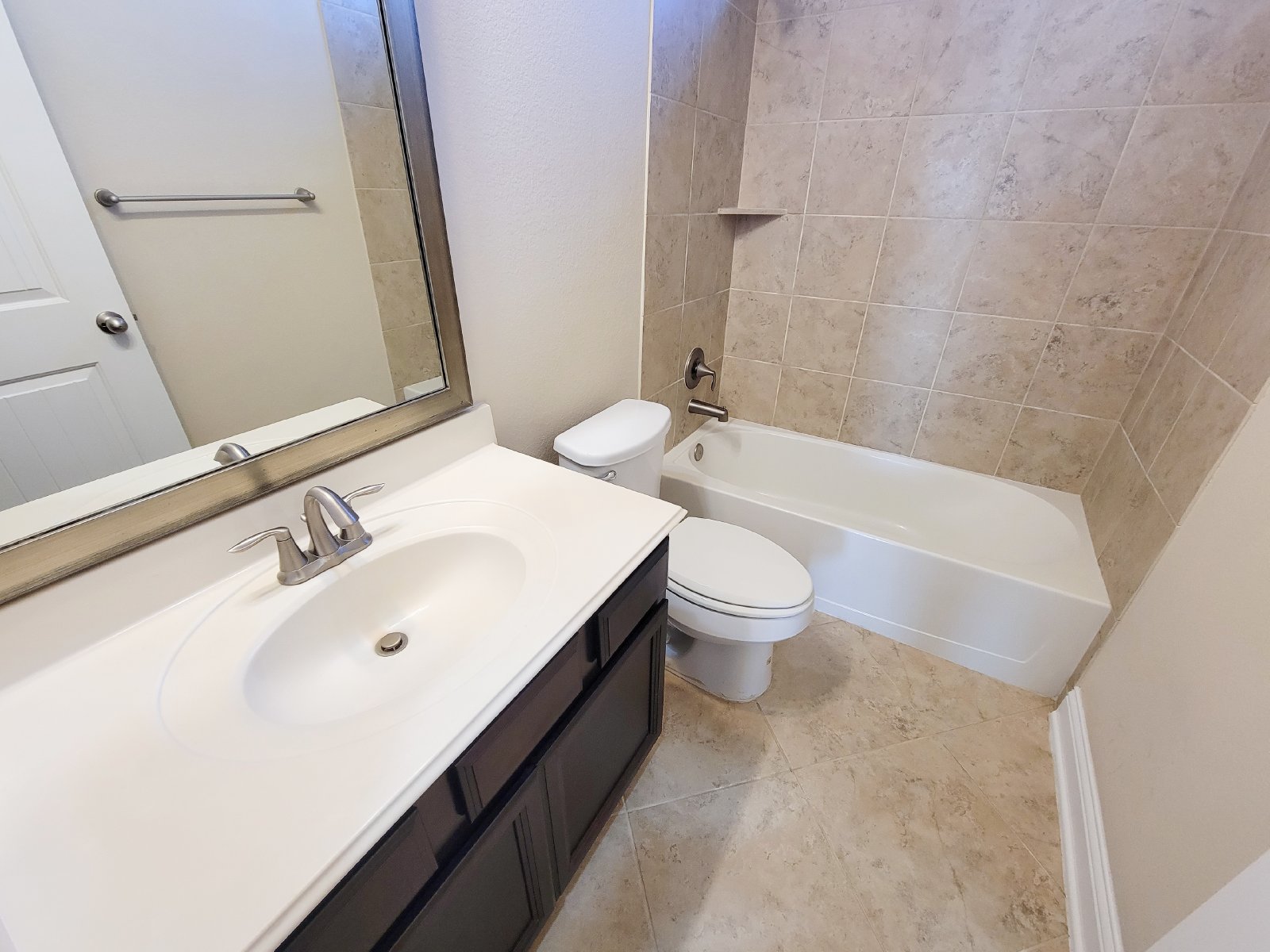 3 Bed Single-Family Home for Rent in Fulshear TX 77441 – Churchill Farms Sec 9 property image