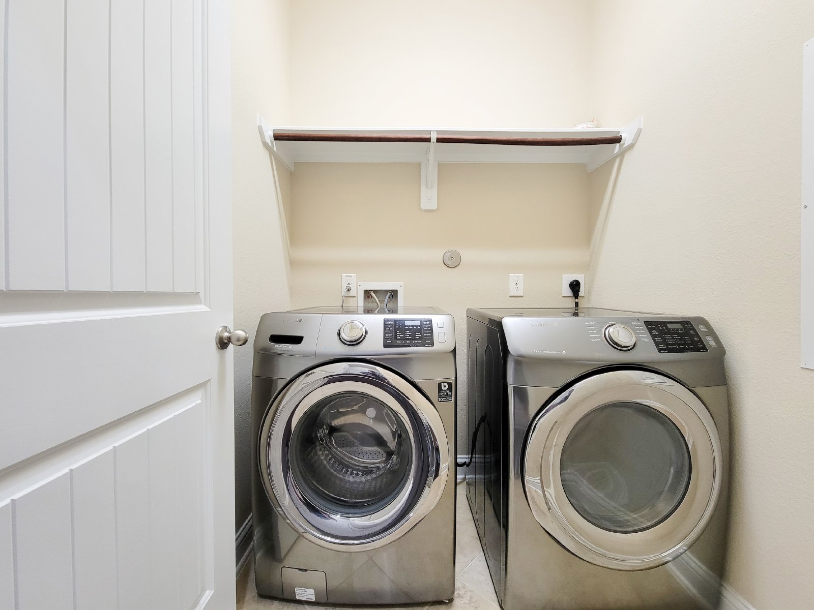 3 Bed Single-Family Home for Rent in Fulshear TX 77441 – Churchill Farms Sec 9 property image