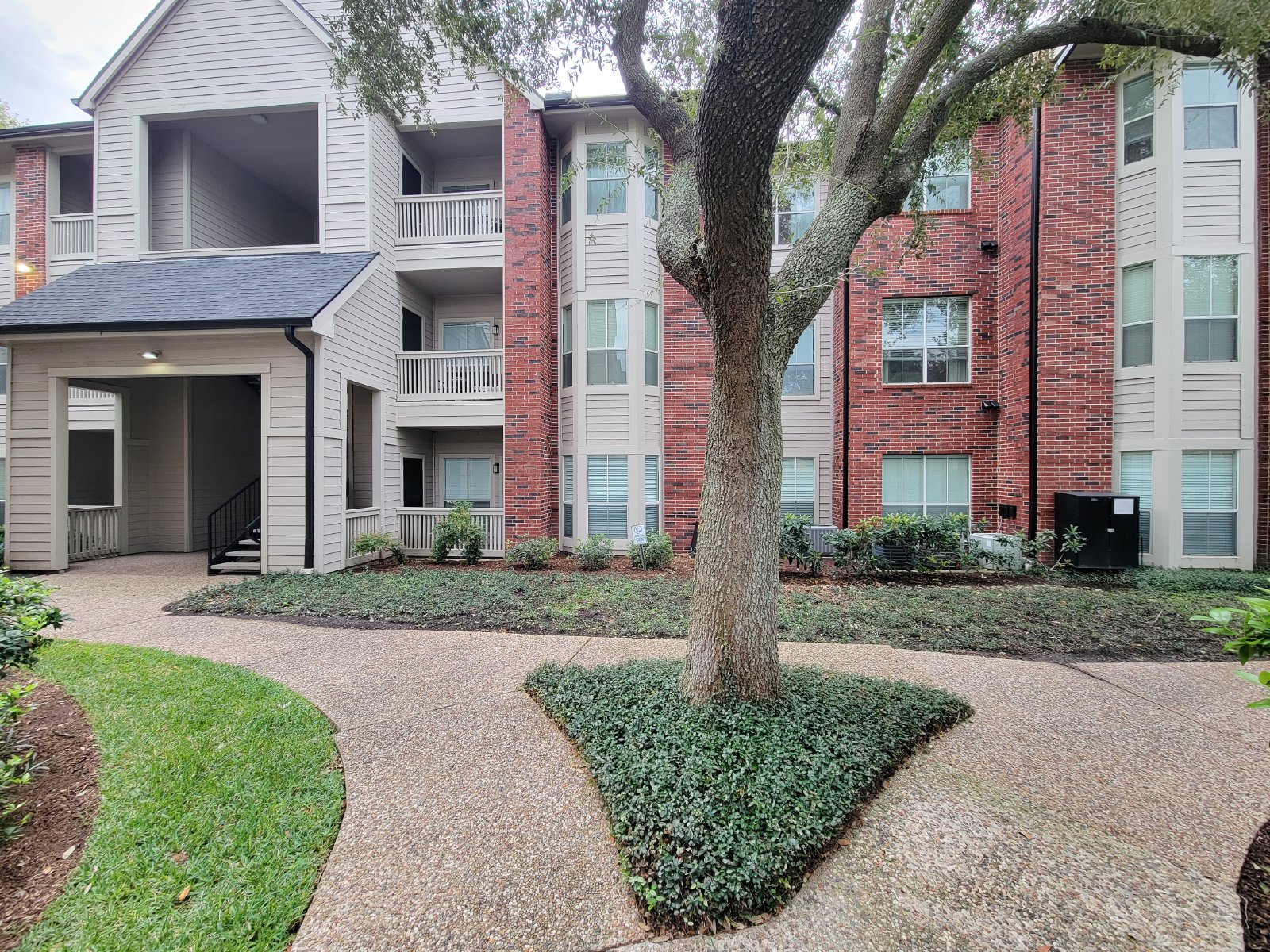 2 Bed Condo for Rent in Houston TX 77054 Near Medical Center + METRORail property image