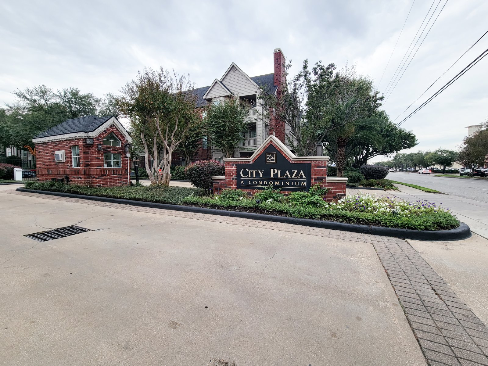 2 Bed Condo for Rent in Houston TX 77054 Near Medical Center + METRORail property image