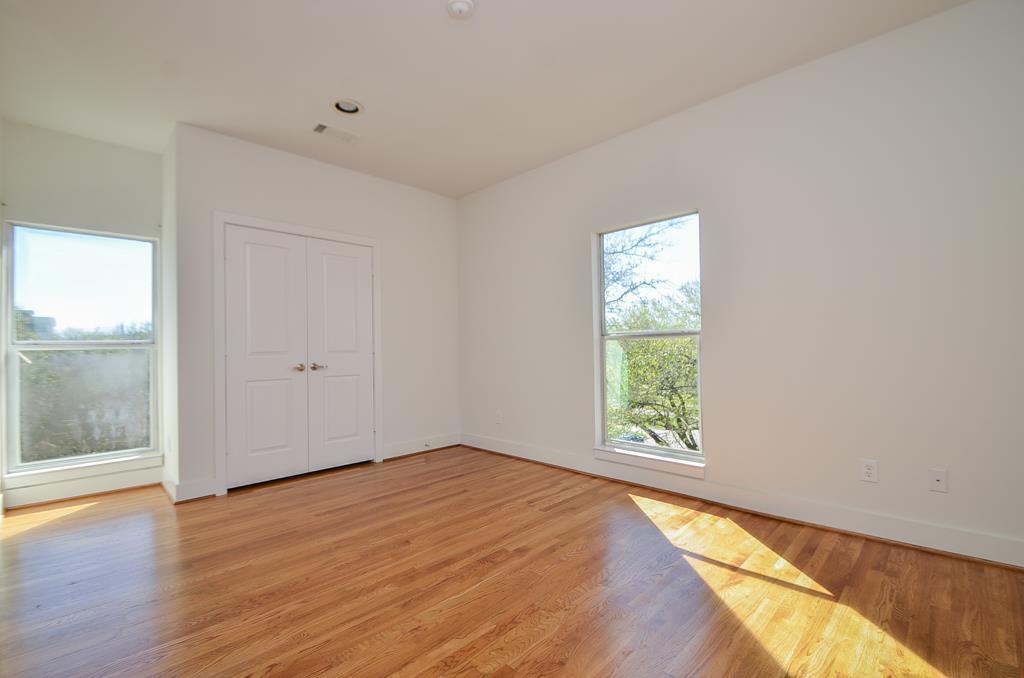 3 Bed Townhome for Rent in Houston TX 77098 – Upper Kirby property image