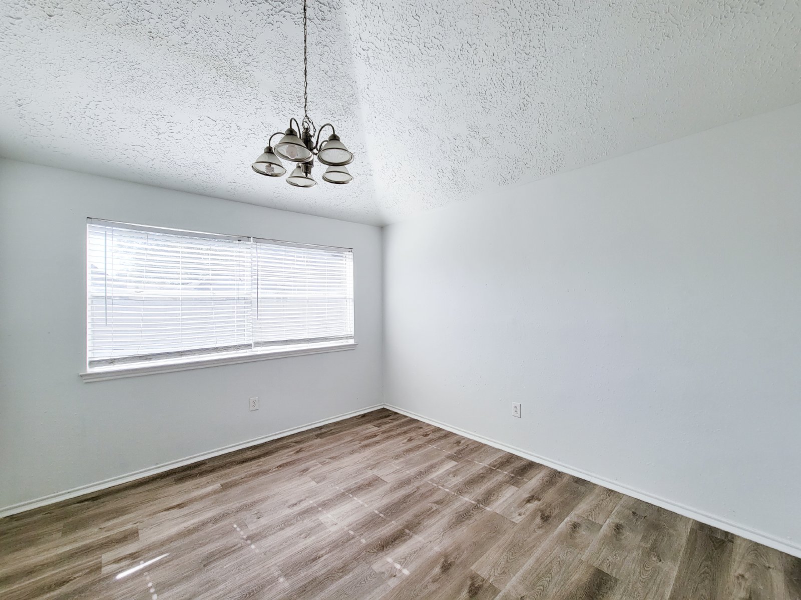 4 Bed Single-Family Home for Rent in Humble TX 77338 – Kenswick Sec 06 property image