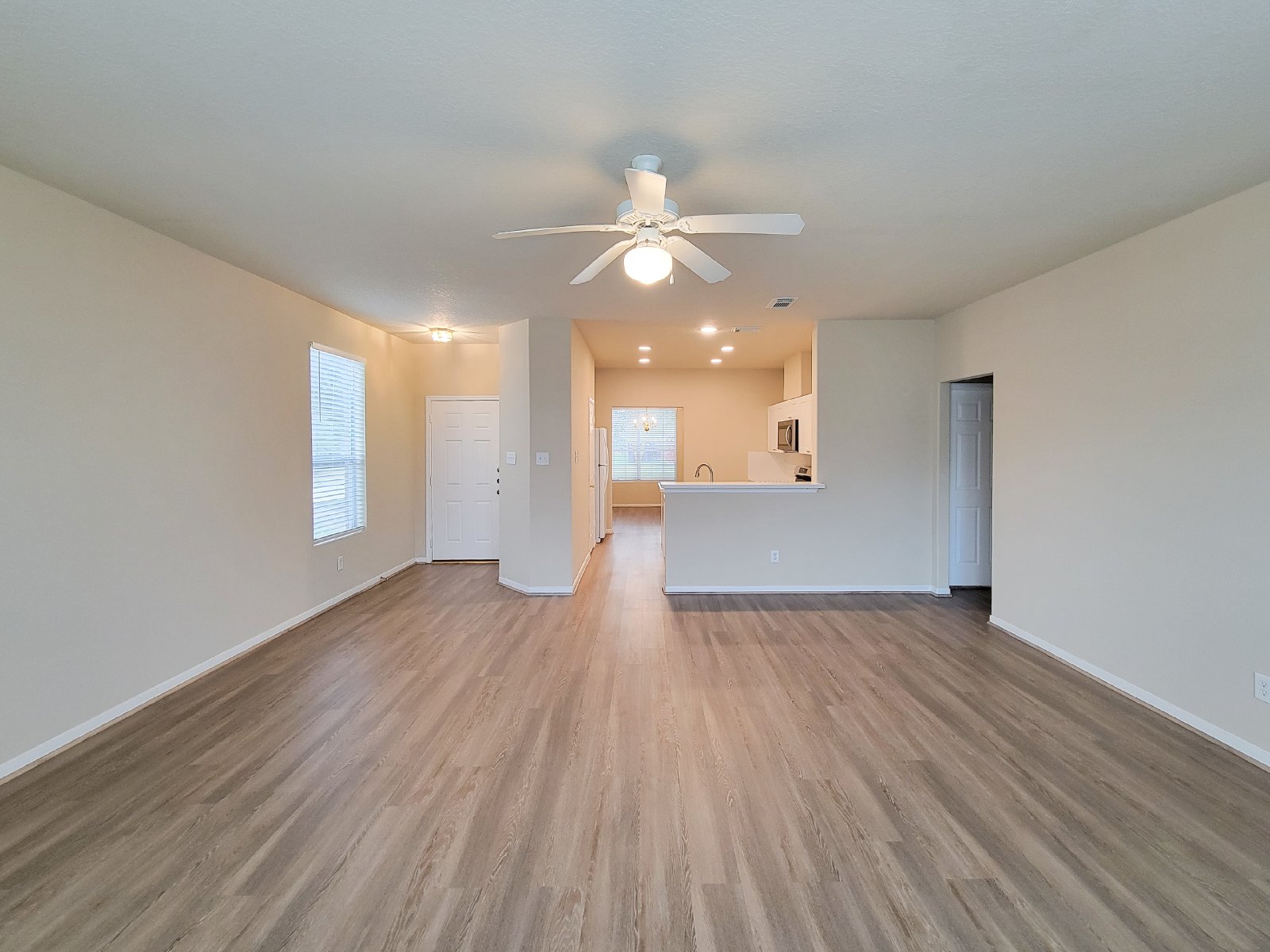 4 Bedroom Home for Rent in 77084 – Lake Ridge Subdivision property image