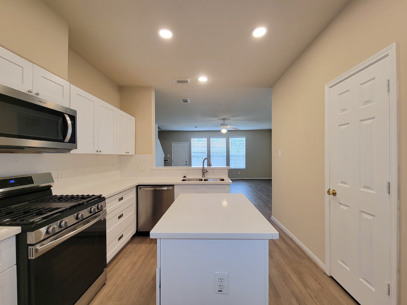 4 Bedroom Home for Rent in 77084 – Lake Ridge Subdivision property image