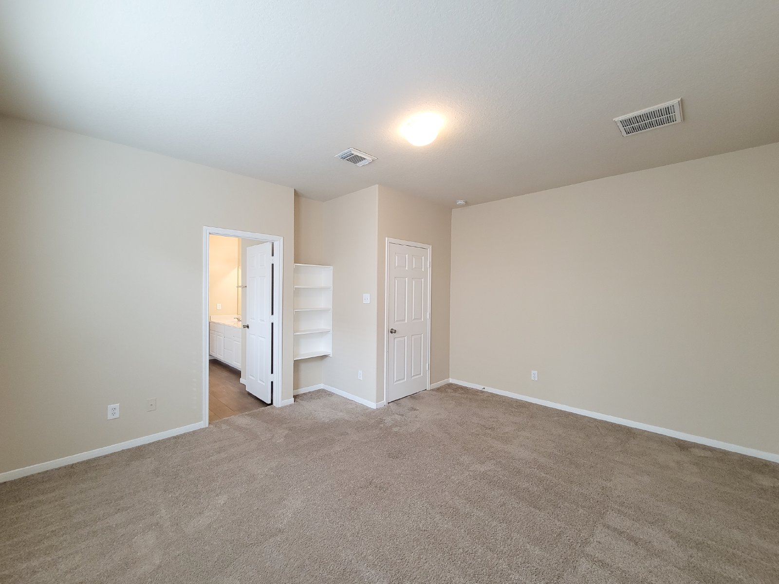 4 Bedroom Home for Rent in 77084 – Lake Ridge Subdivision property image