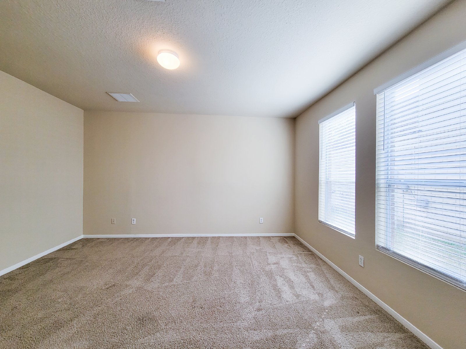 4 Bedroom Home for Rent in 77084 – Lake Ridge Subdivision property image