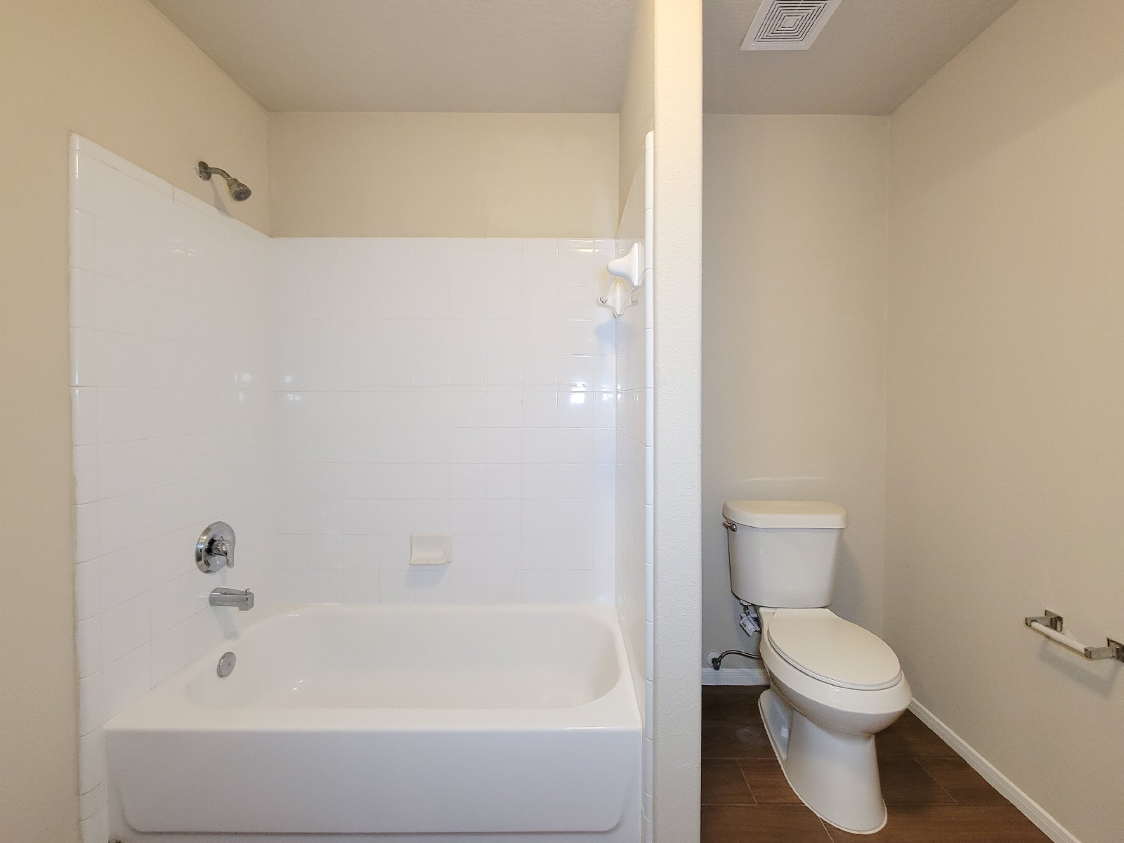 4 Bedroom Home for Rent in 77084 – Lake Ridge Subdivision property image