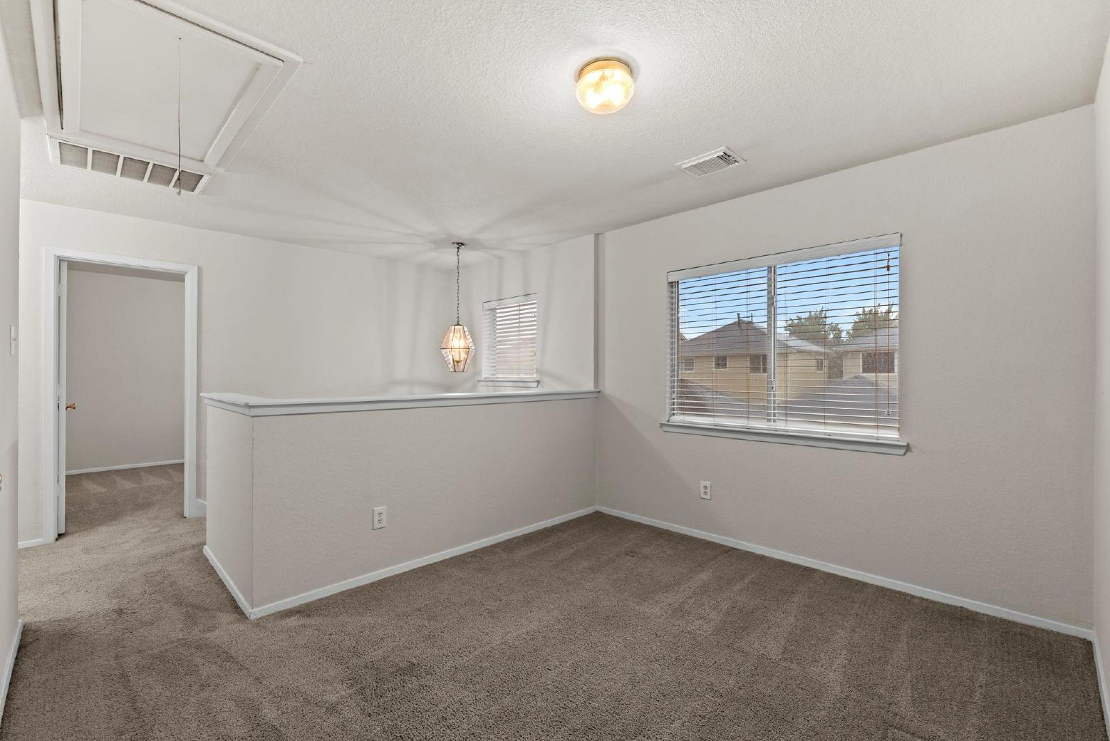 4 Bed Single-Family Home in City Park 77047 with Detached 2-Car Garage property image