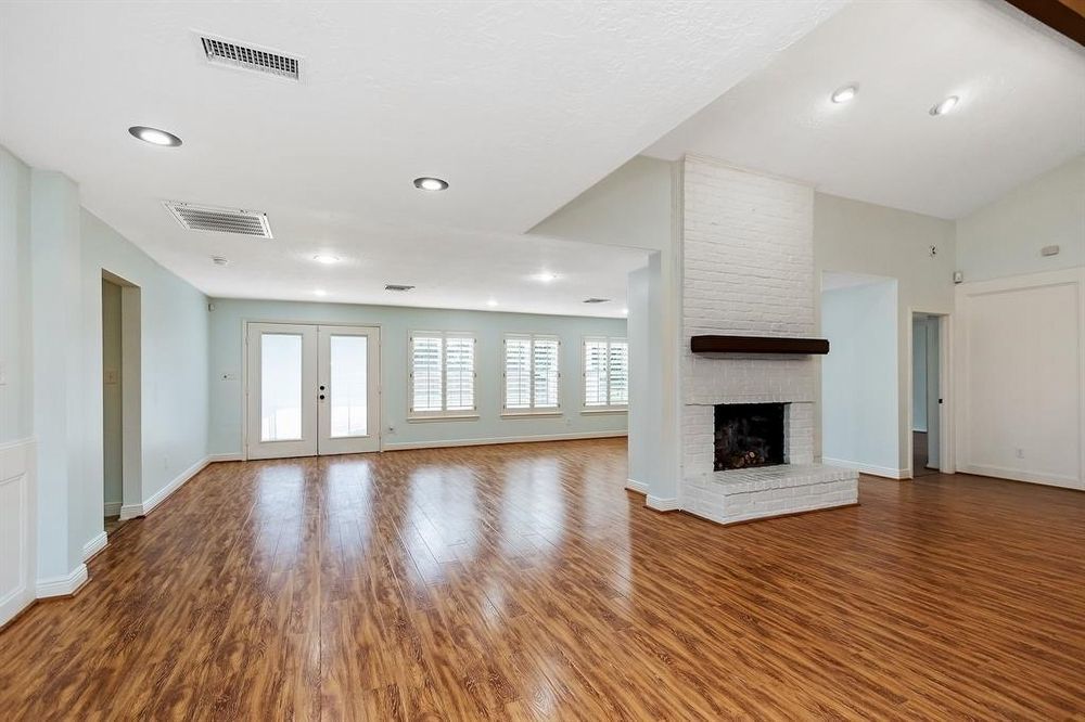 4-Bed Single-Family Home for Rent in Sugar Land 77479 – Riverstone Community property image