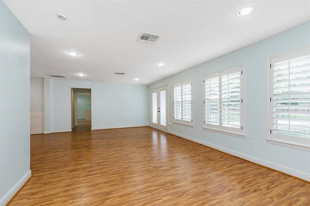 4-Bed Single-Family Home for Rent in Sugar Land 77479 – Riverstone Community property image