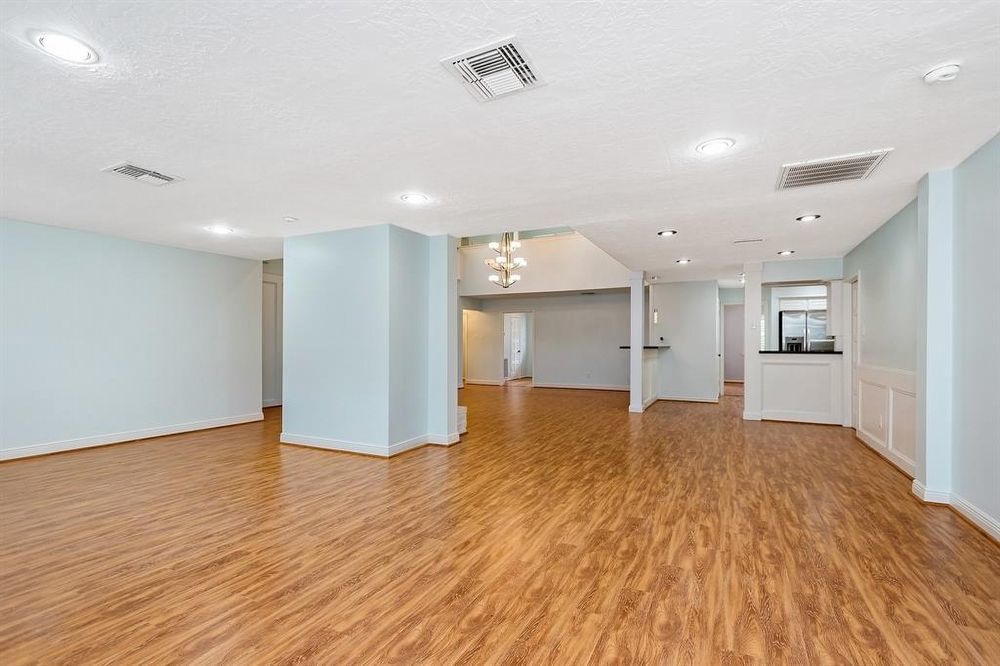 4-Bed Single-Family Home for Rent in Sugar Land 77479 – Riverstone Community property image