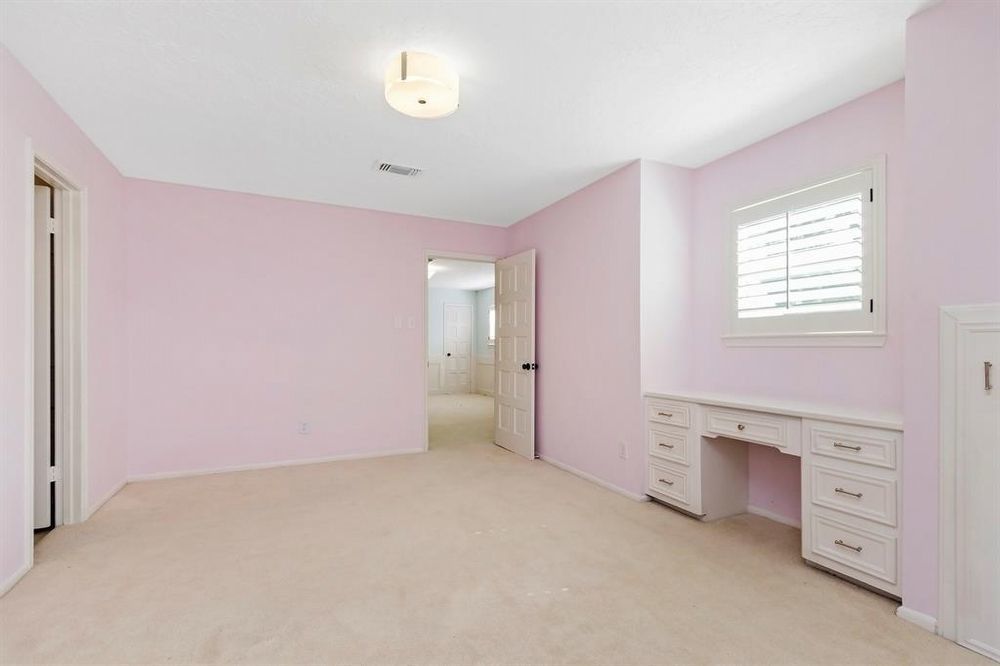 4-Bed Single-Family Home for Rent in Sugar Land 77479 – Riverstone Community property image