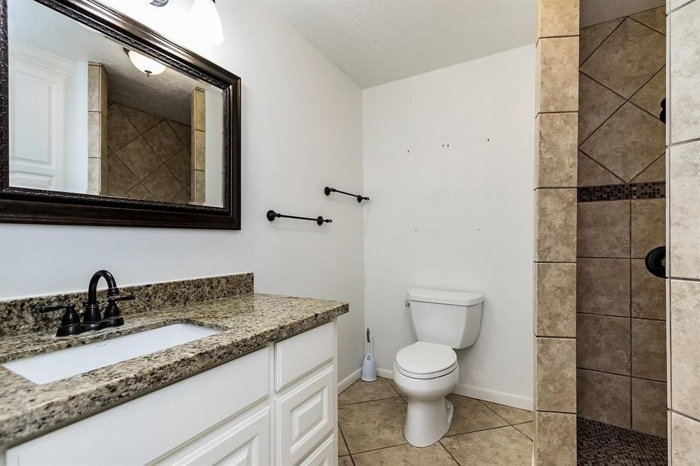 4-Bed Single-Family Home for Rent in Sugar Land 77479 – Riverstone Community property image