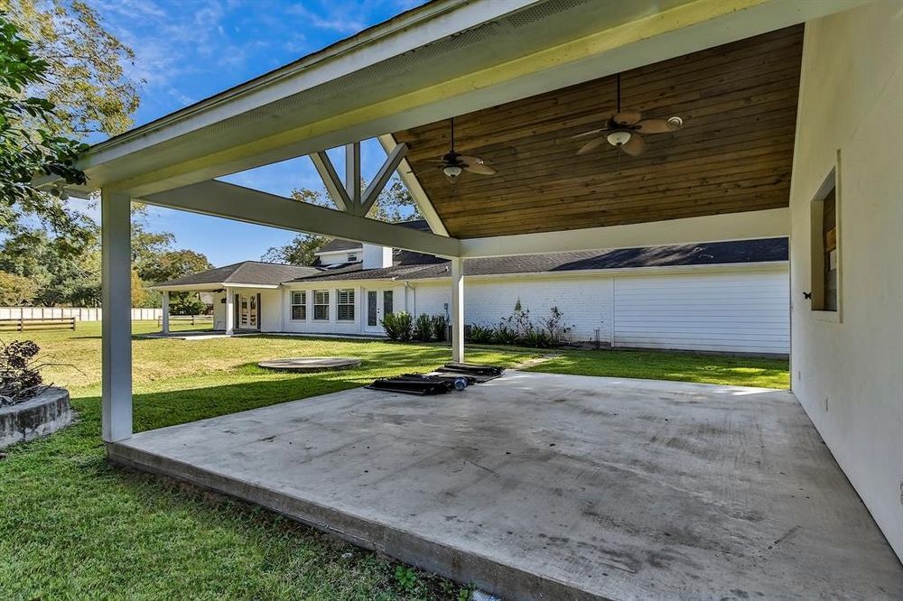 4-Bed Single-Family Home for Rent in Sugar Land 77479 – Riverstone Community property image