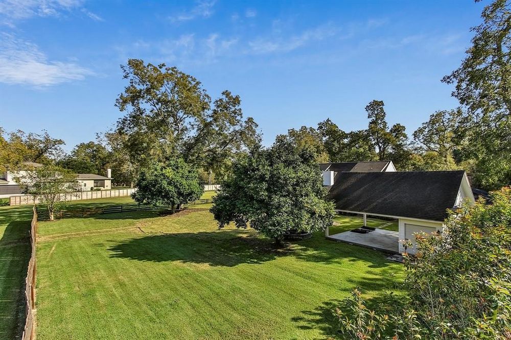 4-Bed Single-Family Home for Rent in Sugar Land 77479 – Riverstone Community property image