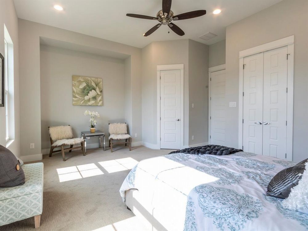 3-Bed, 3.5-Bath Home for Rent in Houston 77008 – Contemporary Three-Story Design property image