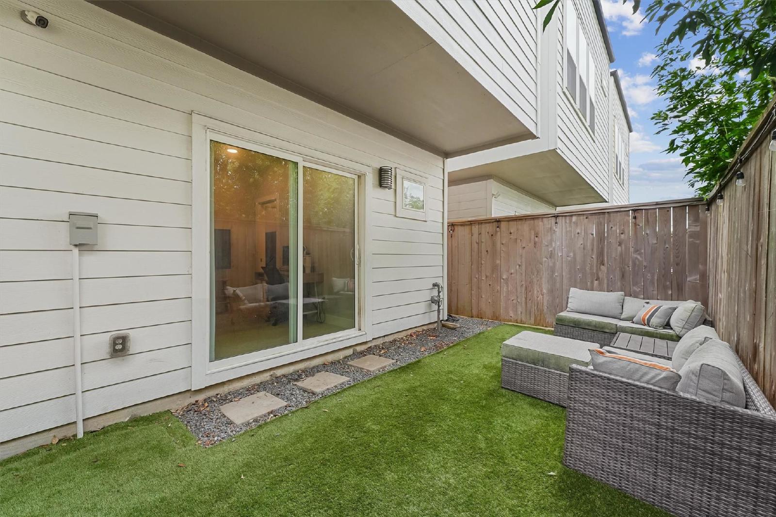 3-Bed Home for Rent in Independence Heights – Houston TX 77022 property image