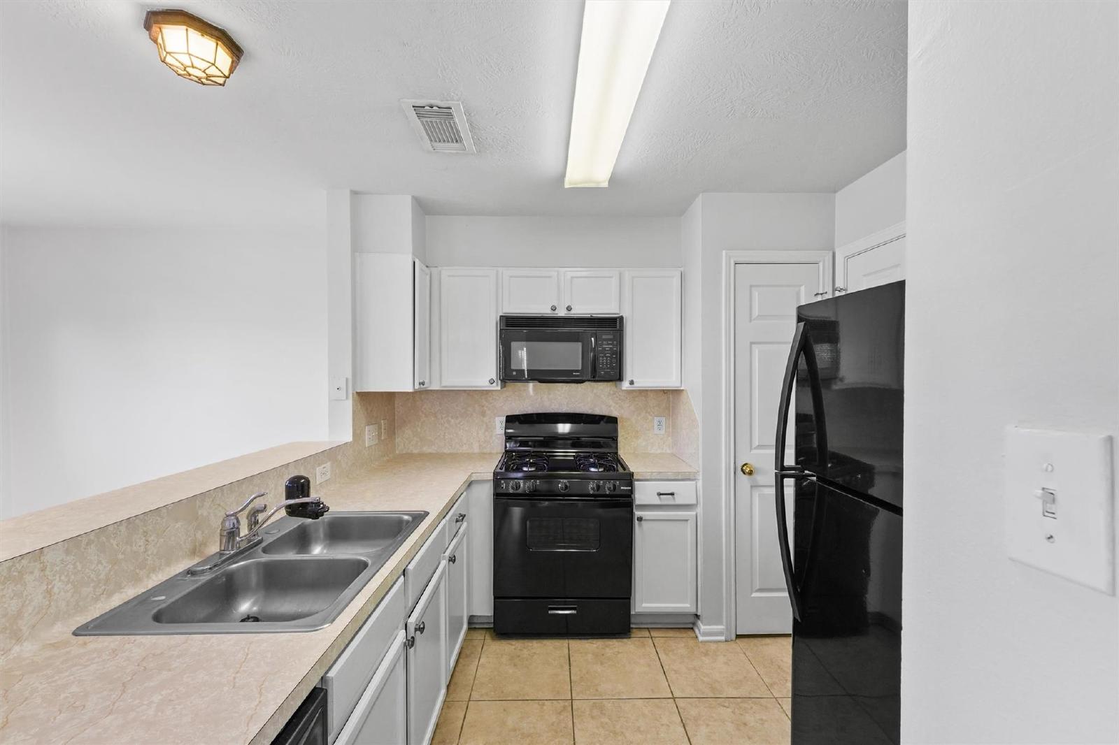 4-Bed 2.5-Bath Home for Rent in Katy (77449) – Cypress Meadow property image