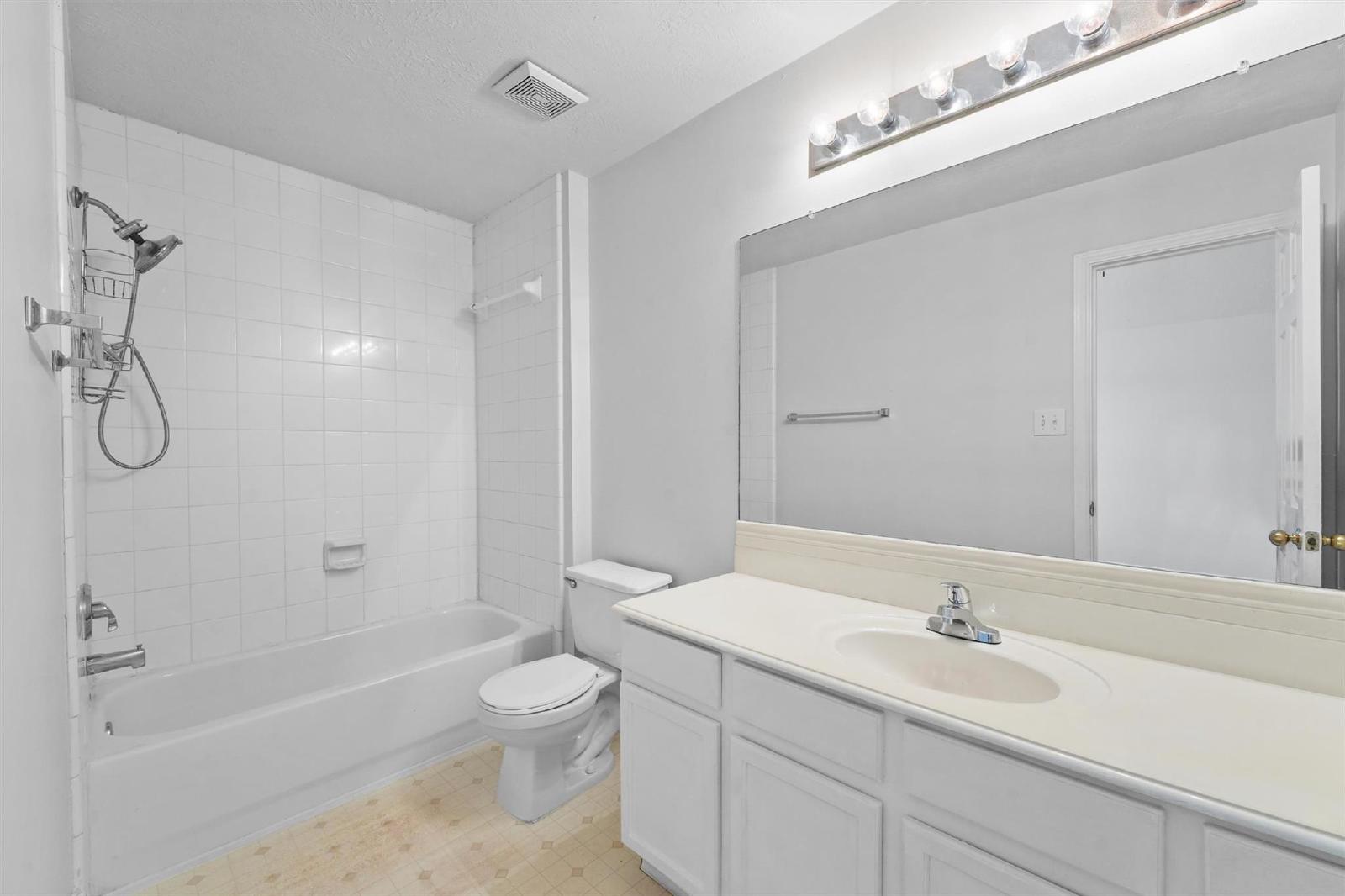 4-Bed 2.5-Bath Home for Rent in Katy (77449) – Cypress Meadow property image